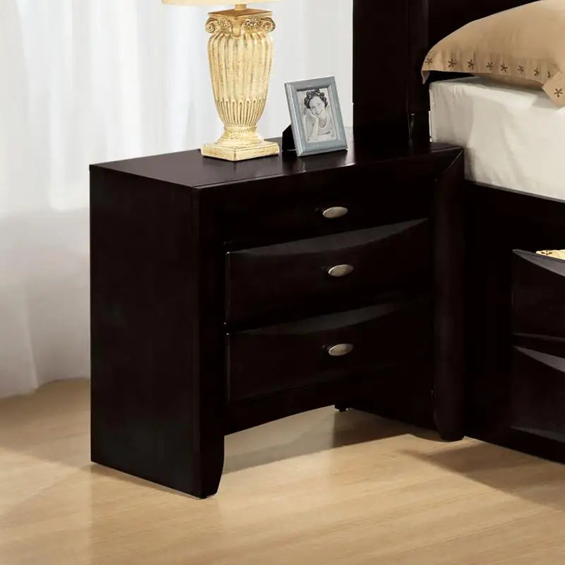 Contemporary Queen Bed with 2 Nightstands