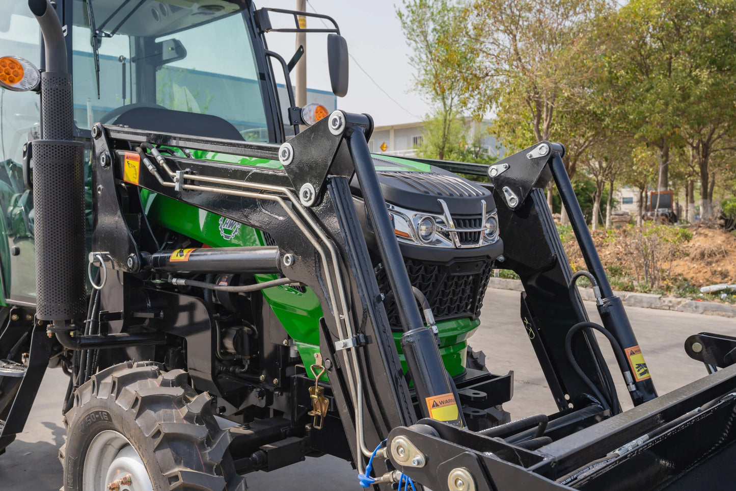 4x4 Tractor 25-50hp (8F+2R) All-terrain