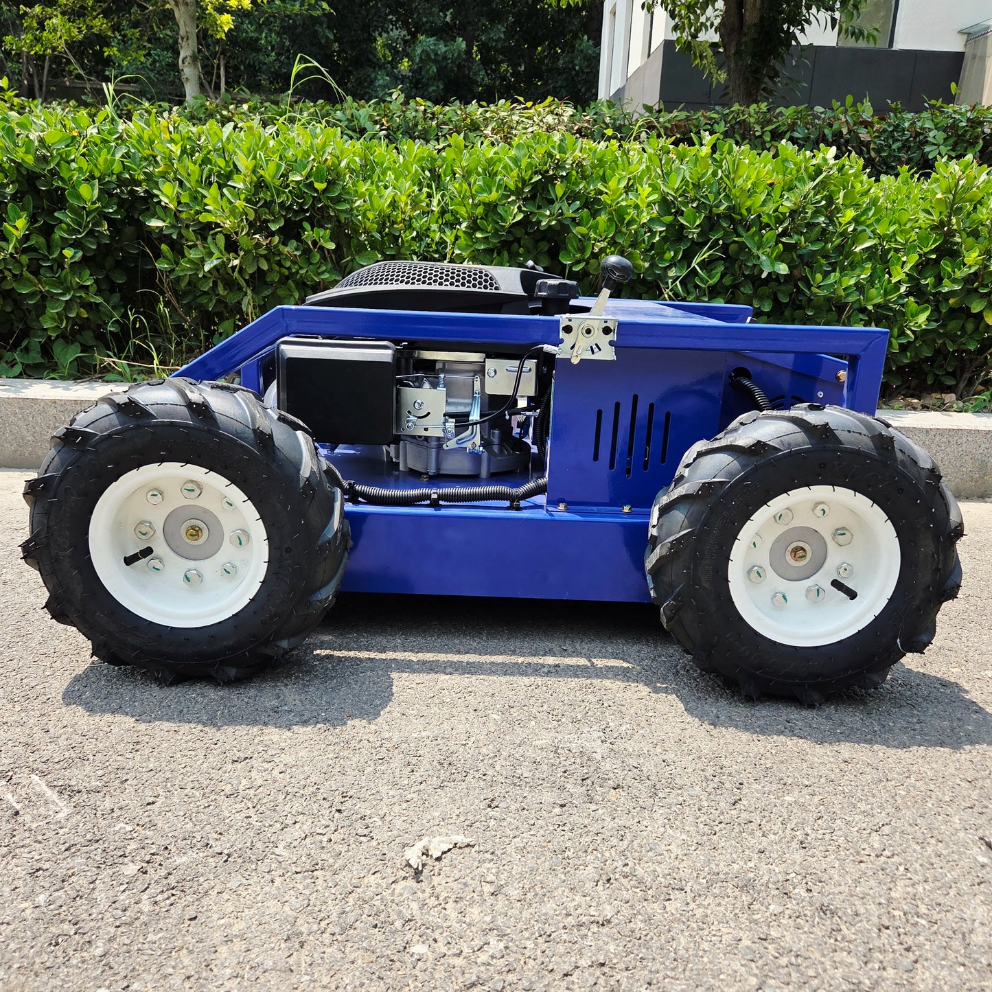 Efficient lawn mower remote controlled